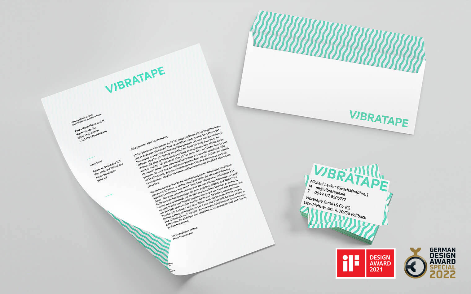 This picture shows the business equipment of Vibratape GmbH & Co.KG and the logos iF Design Award 2021 and German Design Award 2022.