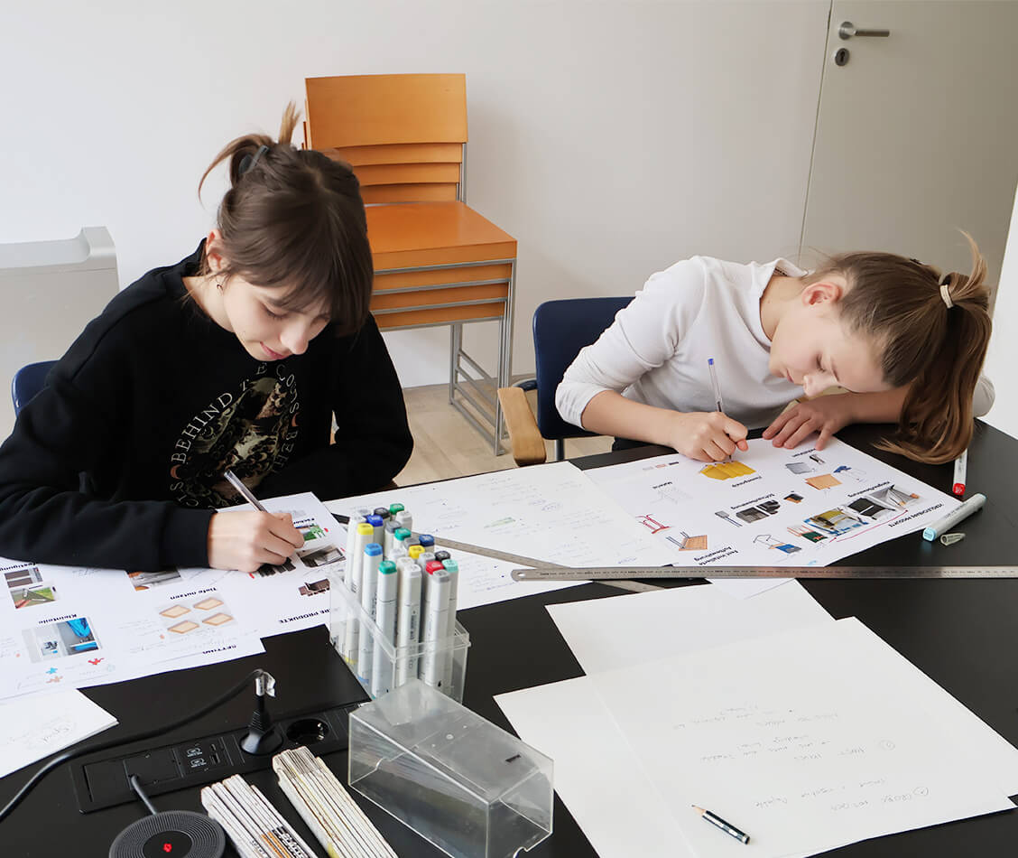 Emma and Lara-Marie develop their product concepts.